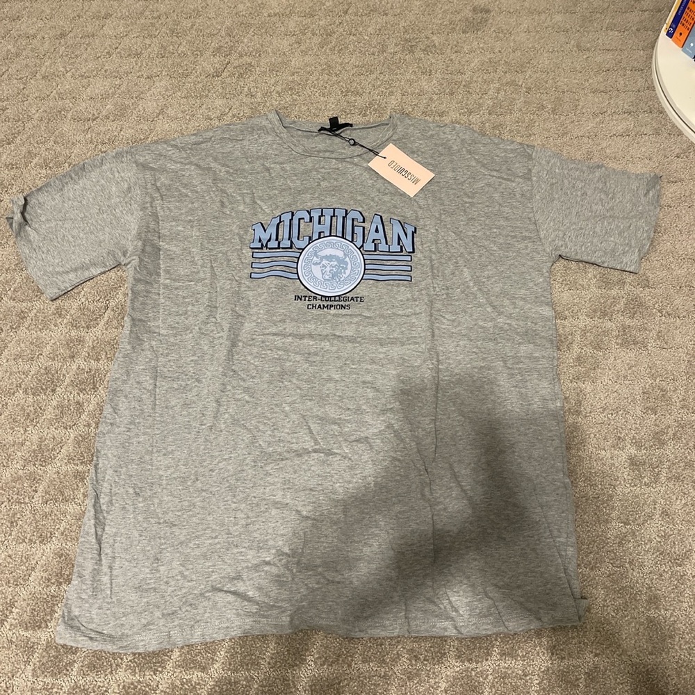 MISSGUIDED New with Tag Blue and Grey Michigan Graphic Tee